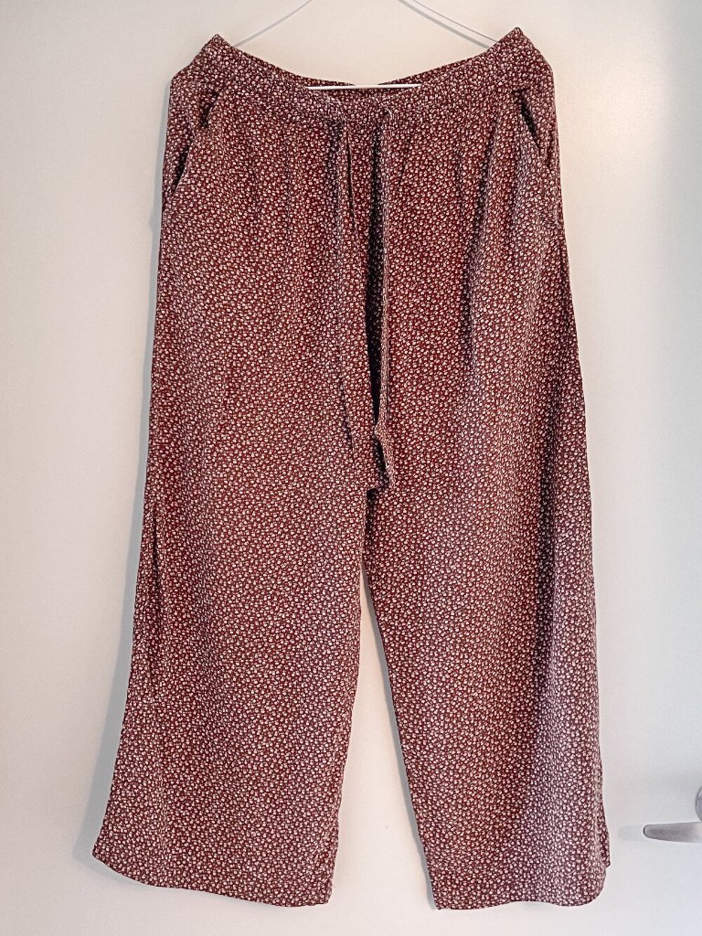 & Other Stories Lightweight Brown Floral Pants Cropped Size 40/L